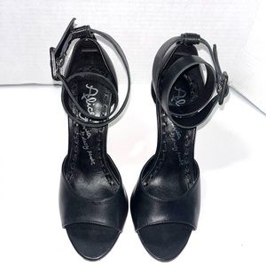 Alice + Olivia Leather Sandals